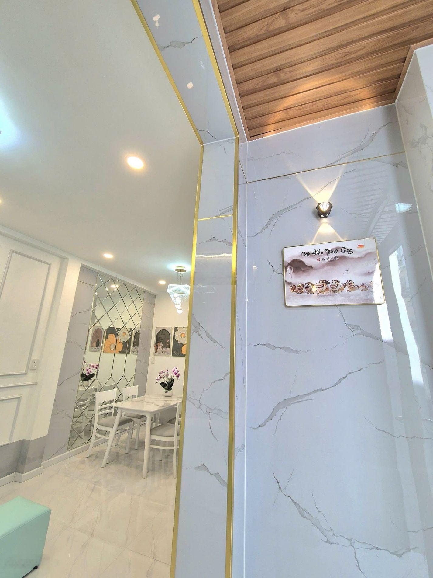 Nhà Đẹp Chỉ Việc Xách Vali Ở 2 Tầng 2 Phòng Ngủ Vị Trí Đắc Địa