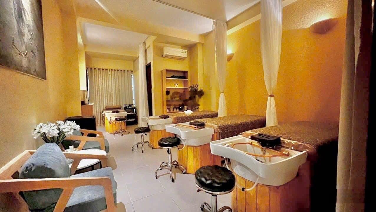 Bán nhà đang cho thuê mặt tiền kinh doanh 15tr/tháng đường Nguyễn Hữu Trí, sổ hồng riêng