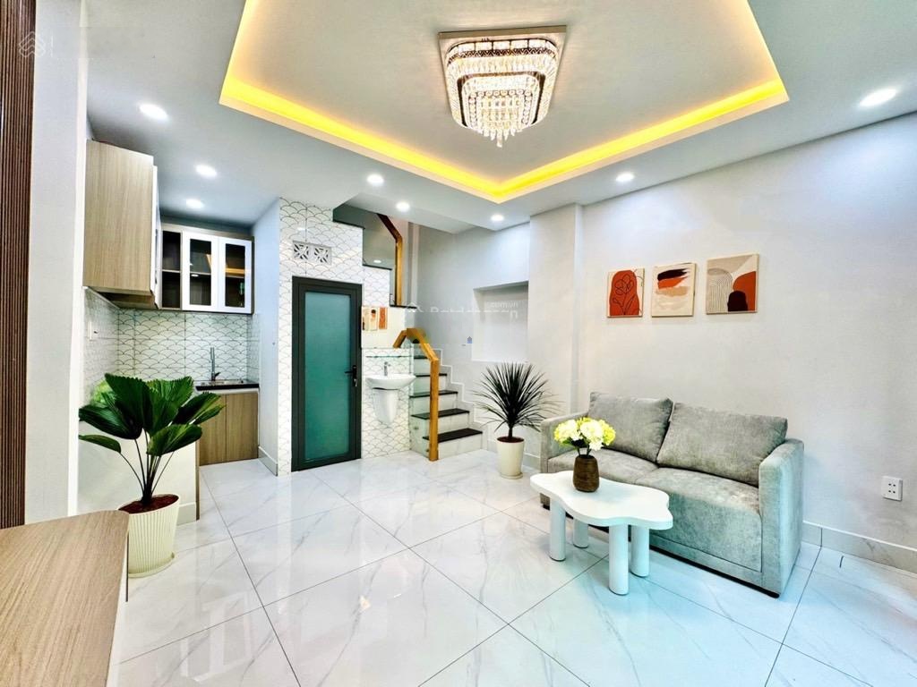 Hot nhất Bùi Đình Túy - nhà đẹp 3 tầng full nội thất - 20m ra mặt tiền - chuẩn không tì vết!