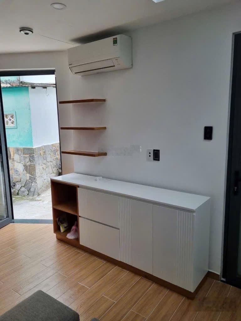 Chỉ 4.2 tỷ - nhà đẹp 4 tầng (4.5 x 6.9m) nở hậu. nơ trang long bình thạnh