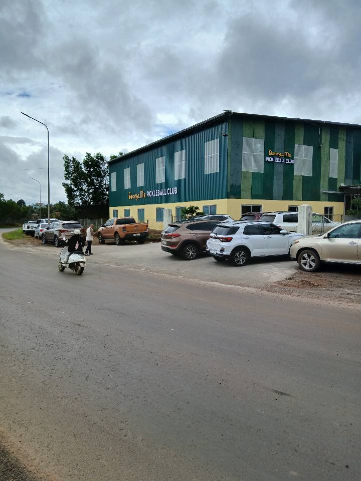 Đất mặt tiền đường nhựa lớn view hồ Nhân Cơ giá rẻ sập sàn