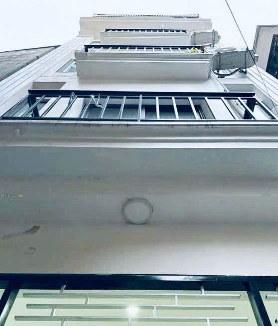 Nhà 5 tầng 35m2, 8 phòng cho thuê dòng tiền ổn định, gần sân vận động Mỹ Đình