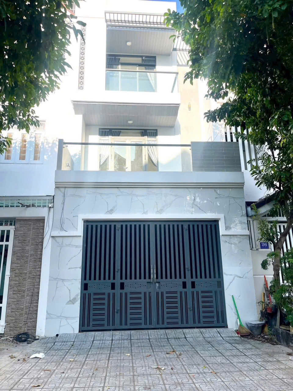 Bán nhà 4 tầng mặt tiền Quảng Đức, Phước Long B, Nha Trang - 102.5m², 11.5 tỷ