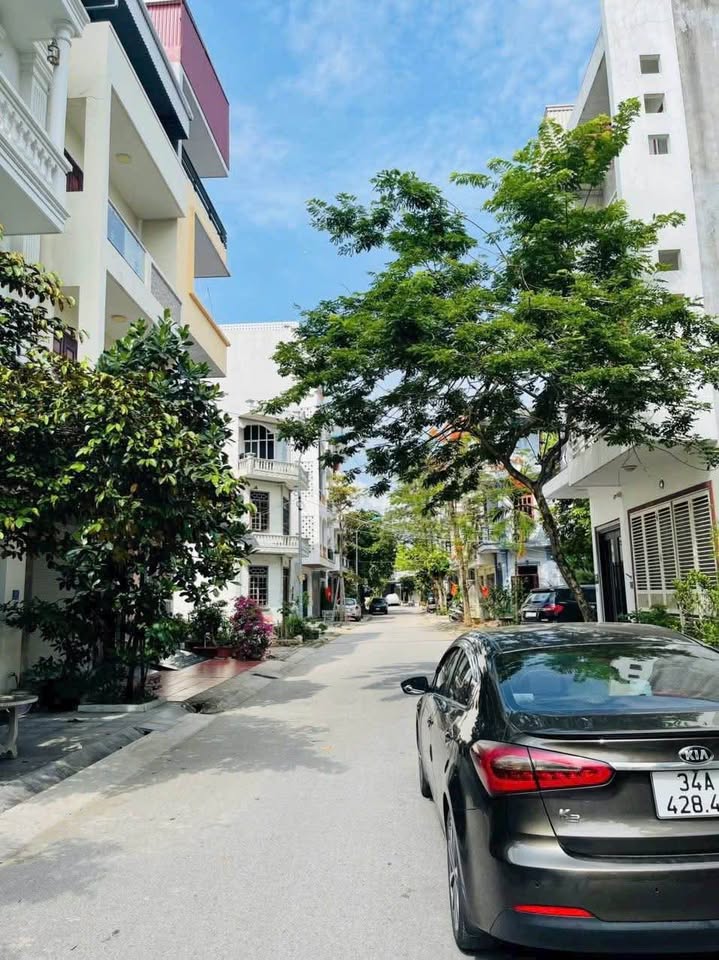 Bán nhà mặt phố Đặng Thai Mai, Tân Bình, Hải Dương 60m², 5m mặt tiền, giá tốt