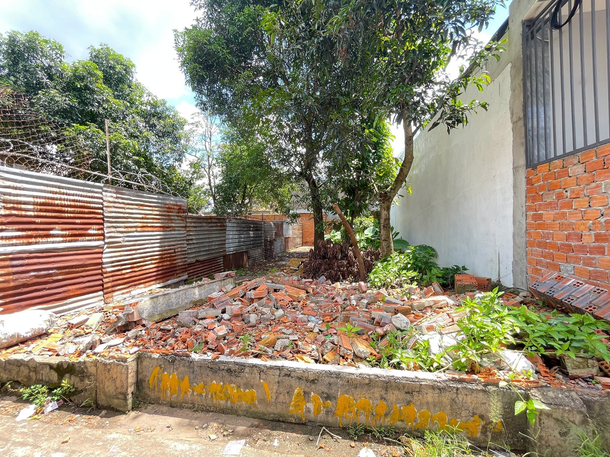 Đất hẻm ô tô Y Ngông, view đẹp, gần trường học Victory, cây xăng, giá 3,65 tỷ