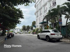 Bán đất nở hậu, vị trí đẹp tại đường Nguyễn Tất Thành, cách biển 50m