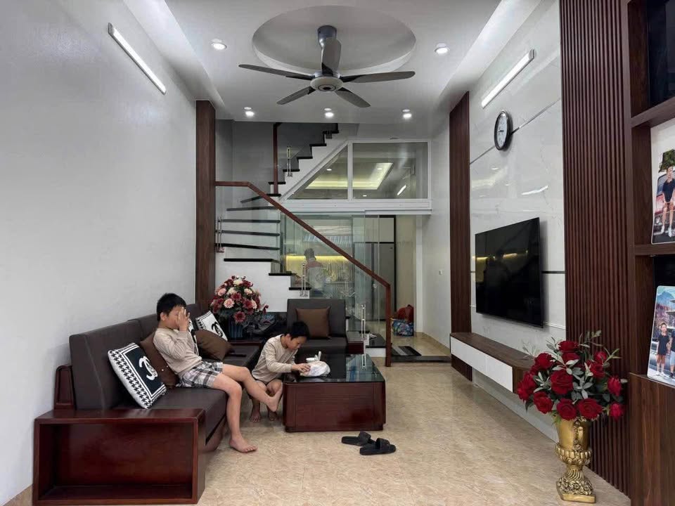 Nhà mặt đường kinh doanh sầm uất, 40m2, 4.2 tỷ - Lưu Hữu Phước, Nam Định