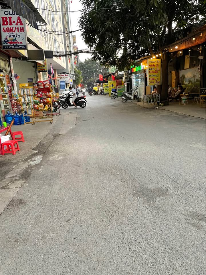 Nhà Mỹ Đình siêu hot - mới đẹp, đủ nội thất, sổ vuông vắn