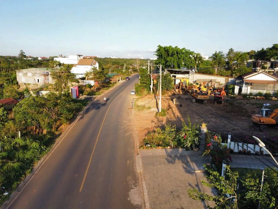 Bán đất mặt tiền Y Ngông Nối Dài, Buôn Ma Thuột, 948,1m2, kinh doanh đa ngành