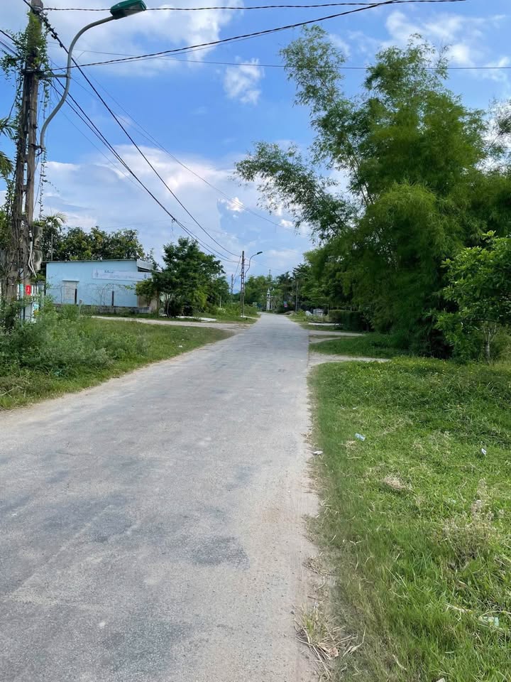 Bán đất mặt tiền đường Nguyễn Viết Xuân, Huế, diện tích 120m², hướng Đông Nam, giá 1.5xx tỷ