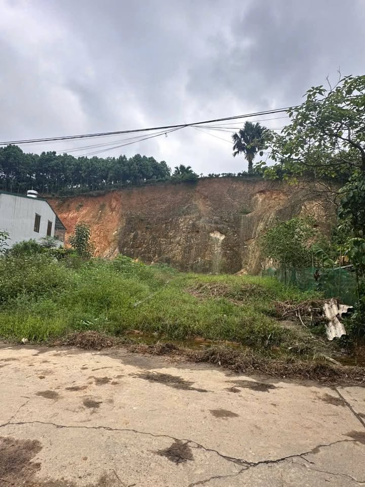 Cơ hội đổi đời với lô đất siêu đẹp tại đường Láng Tròn, phường Nam Cường, Tỉnh Yên Bái