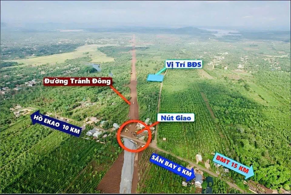 Siêu phẩm đất nền 20x40m, tổng diện tích 800m2 thổ cư, tọa lạc ngay sau đường tránh Đông