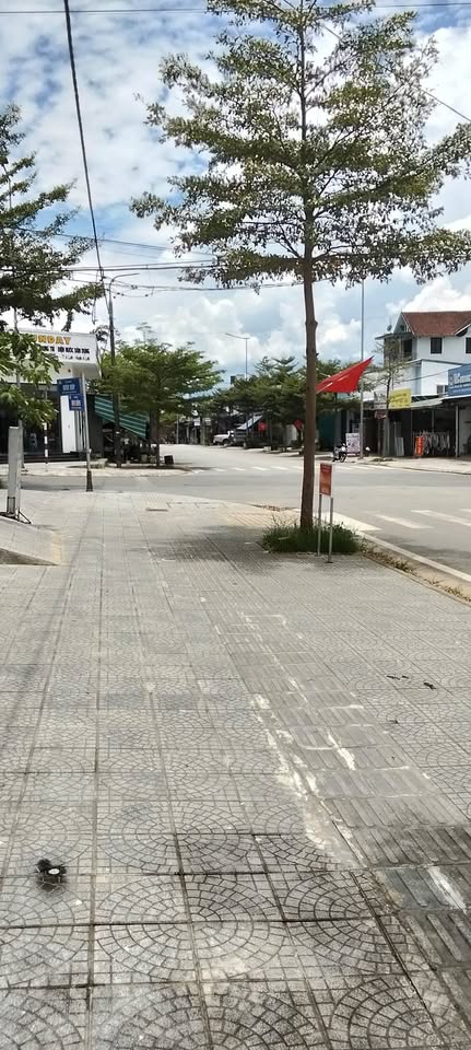 Siêu phẩm đất tặng nhà cấp 4 cực hot ngay trung tâm thị trấn A Lưới, Thừa Thiên Huế