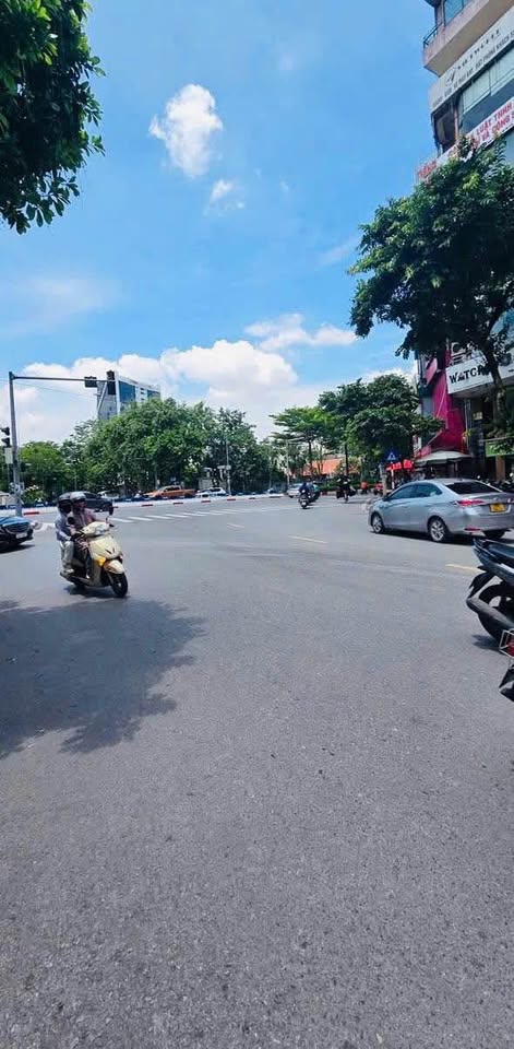 Siêu phẩm phân lô tại Hà Đông, diện tích 50m², xây dựng 5 tầng kiên cố