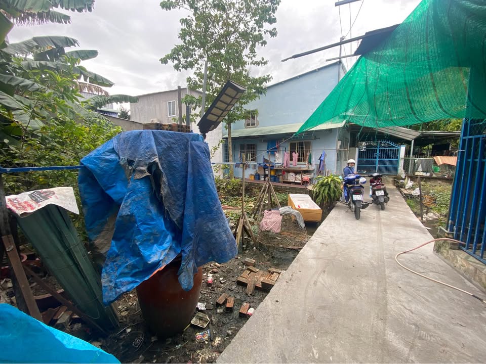 Bán gấp nền đất tại Long Xuyên, An Giang, 97.8m2, giá 650 triệu, gần chợ Sao Mai