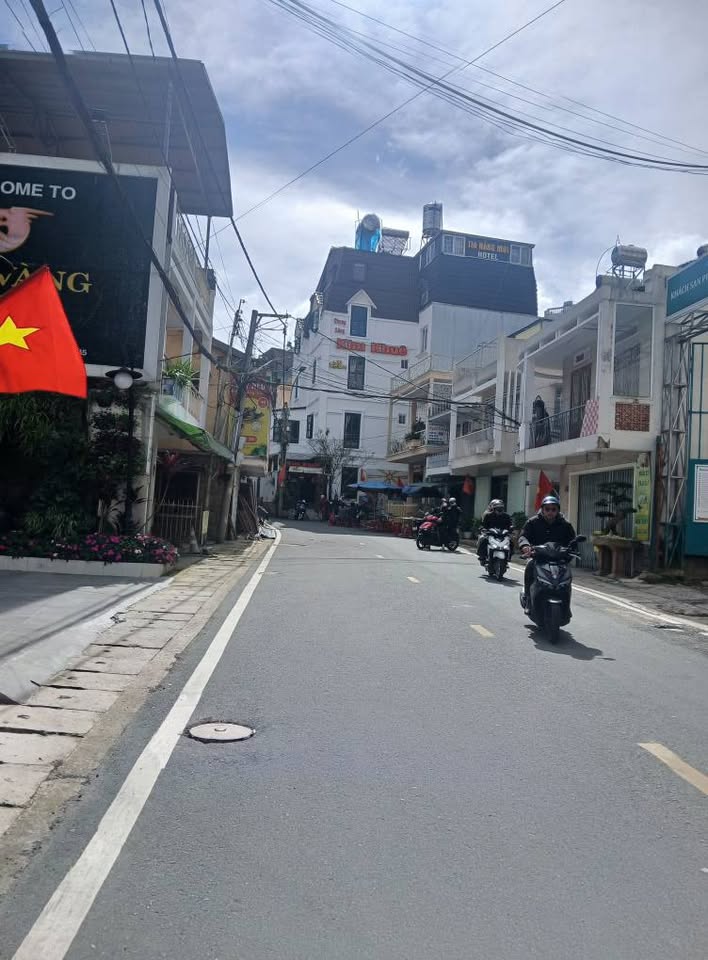 Siêu phẩm đất nền Đức Trọng, Lâm Đồng, chỉ cách hồ 50m, sở hữu vị trí đắc địa khó tìm