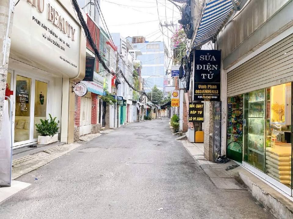 Bán gấp nhà Gò Vấp, hẻm xe hơi 1 trục Nguyễn Tuân, 72m², giá 8.45 tỷ