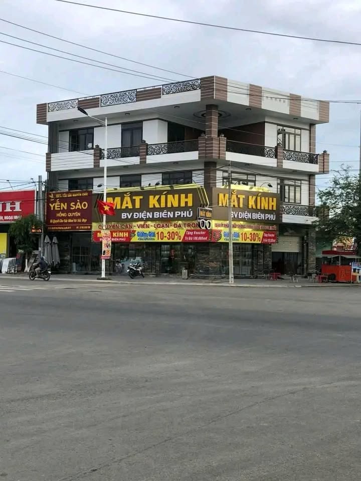 Siêu phẩm góc 2 mặt tiền "chất như nước cất" tại khu vực Phước Hưng, chỉ cách biển Long Hải vài bước chân