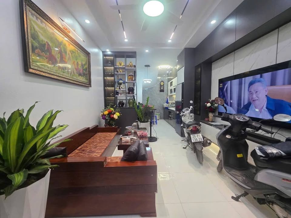 Nhà 5 tầng trung tâm Hà Đông 35m², gần chợ, viện 103, Học viện An Ninh