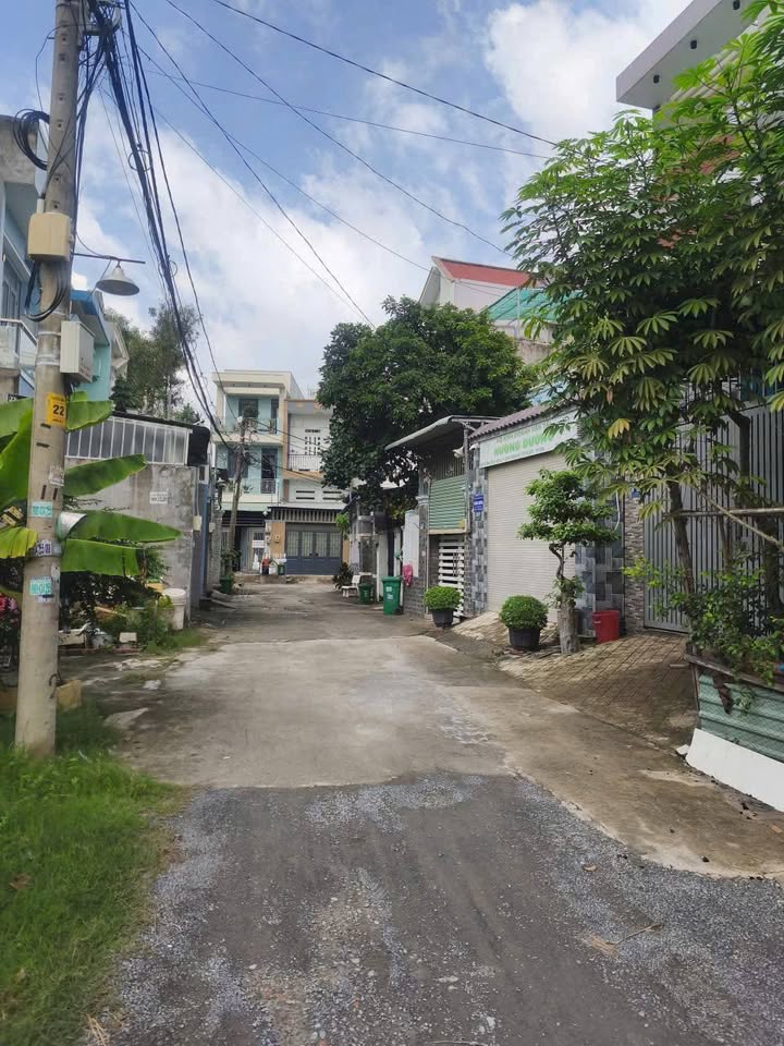 Chính chủ cần bán gấp lô đất siêu hot tại đường 27, Long Thạnh Mỹ, Quận 9