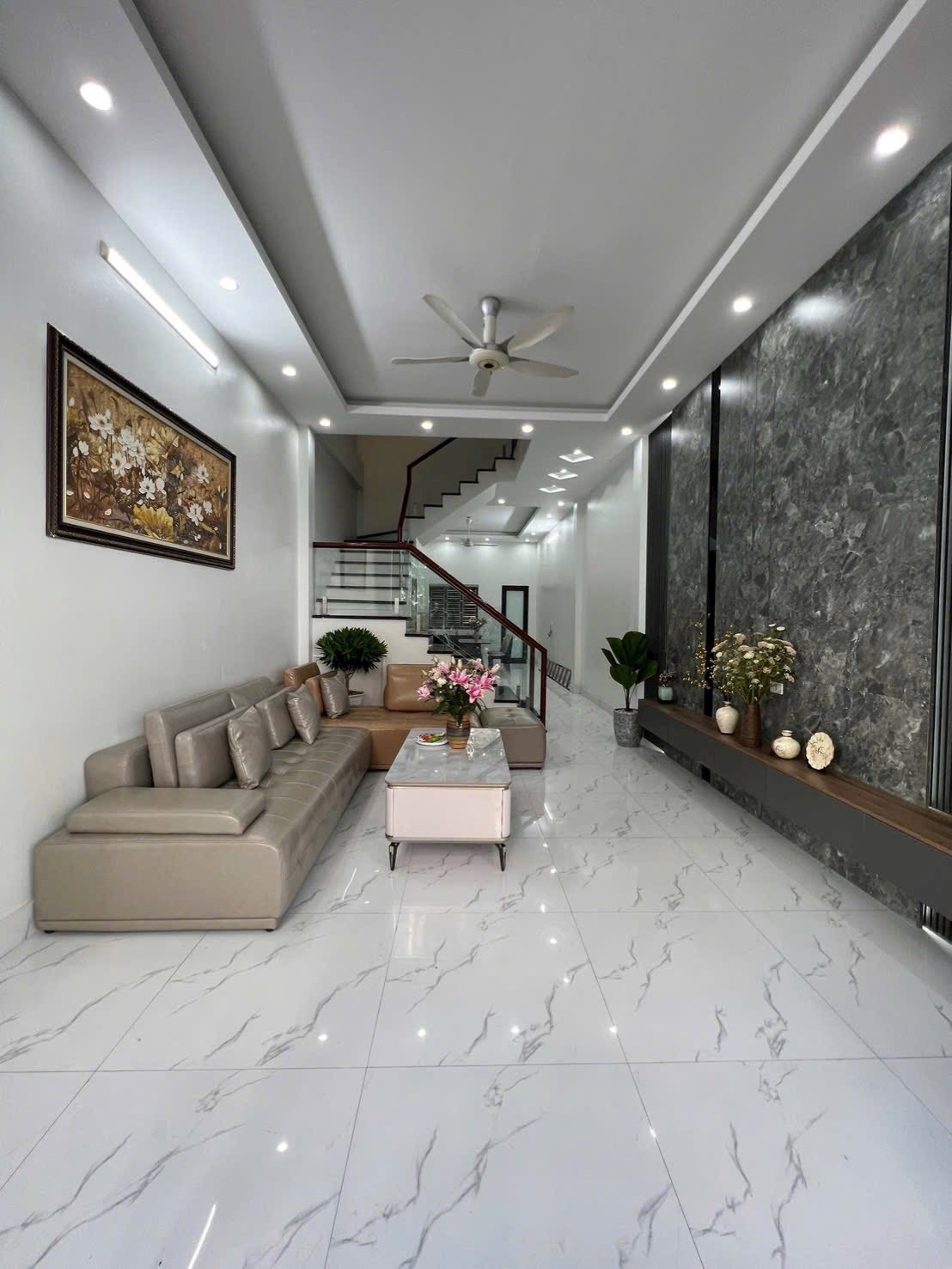 Nhà 3 tầng, 60m², hướng Đông Nam tại Phúc Khánh, Thái Bình, ô tô đỗ cửa