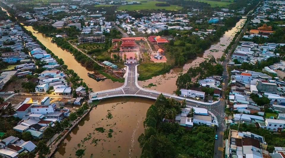 Bán đất Nguyễn Văn Linh, diện tích 3.7x20m, giá 3.7 tỷ