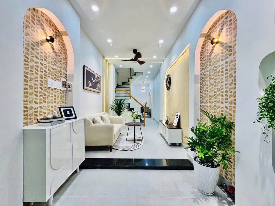 Bán nhà xinh 2 tầng, 2 phòng ngủ, full nội thất, trung tâm Phú Nhuận - Chỉ 5.15 tỷ