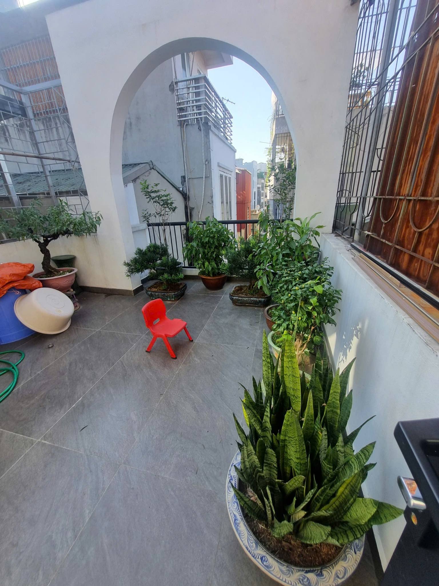 Bán nhà 4 tầng full nội thất, gần phố, trung tâm Hà Đông - giá đầu tư