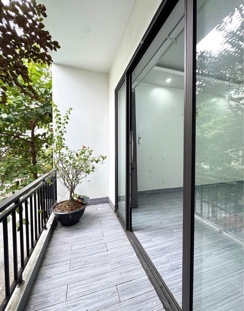 Tòa CHDV dòng tiền khủng 80 triệu/tháng, ngay chợ Minh Khai, 2 ô tô tránh