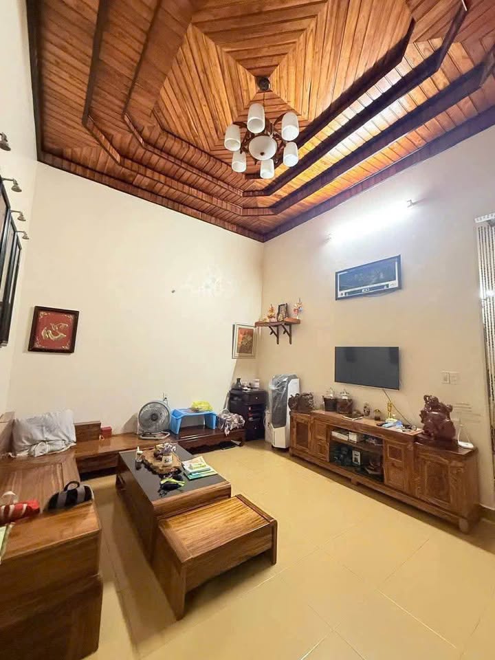 Nhà xinh 89m2 tại kiệt Xuân Diệu, TP Huế, ngang 7m, giá chỉ 2 tỷ 3