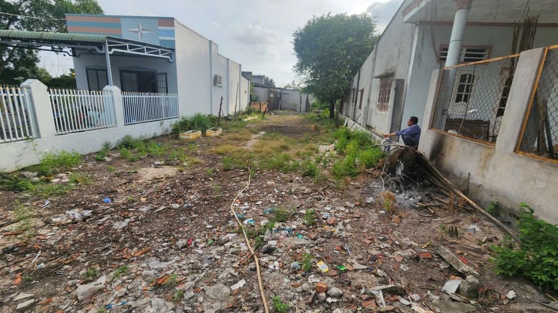 Siêu phẩm đất nền La Gi 210m² đẹp như tranh vẽ, sổ hồng trao tay, chỉ 1,2 tỷ