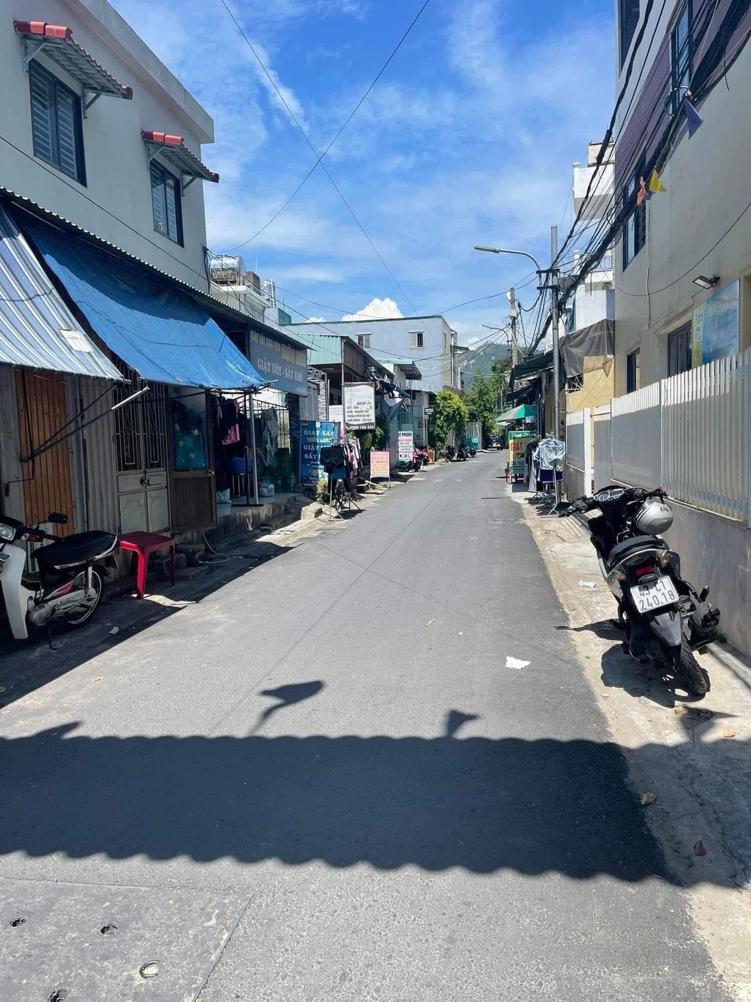 Nhà 150m2 đối diện Bách Khoa, Đà Nẵng, giá hời, xây căn hộ bao lời