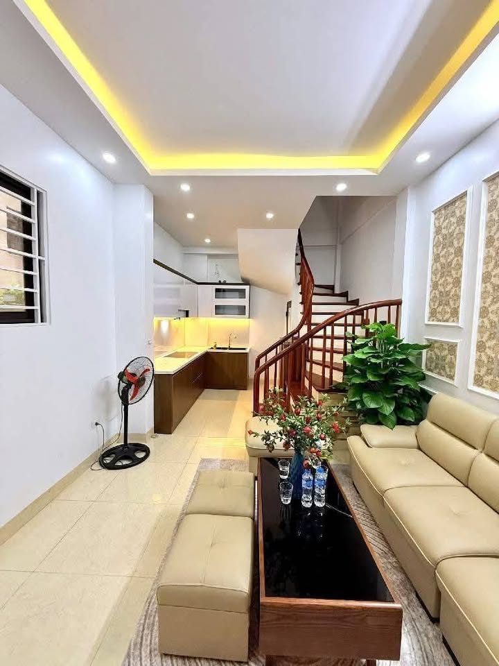 Nhà Tây Mỗ 35m², 5 tầng, nội thất cao cấp, vài bước chân ra ô tô