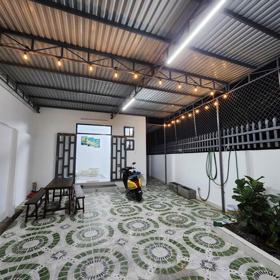 Siêu phẩm nhà 1 trệt 1 lửng độc đáo tại hẻm Cầu Dứa – Phú Nông, Vĩnh Ngọc, Nha Trang