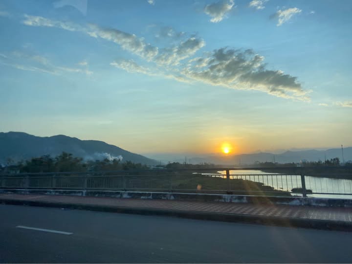 Chào mừng quý khách đến với cơ hội sở hữu một lô đất góc đắc địa tại mặt tiền Nguyễn Cơ Thạch