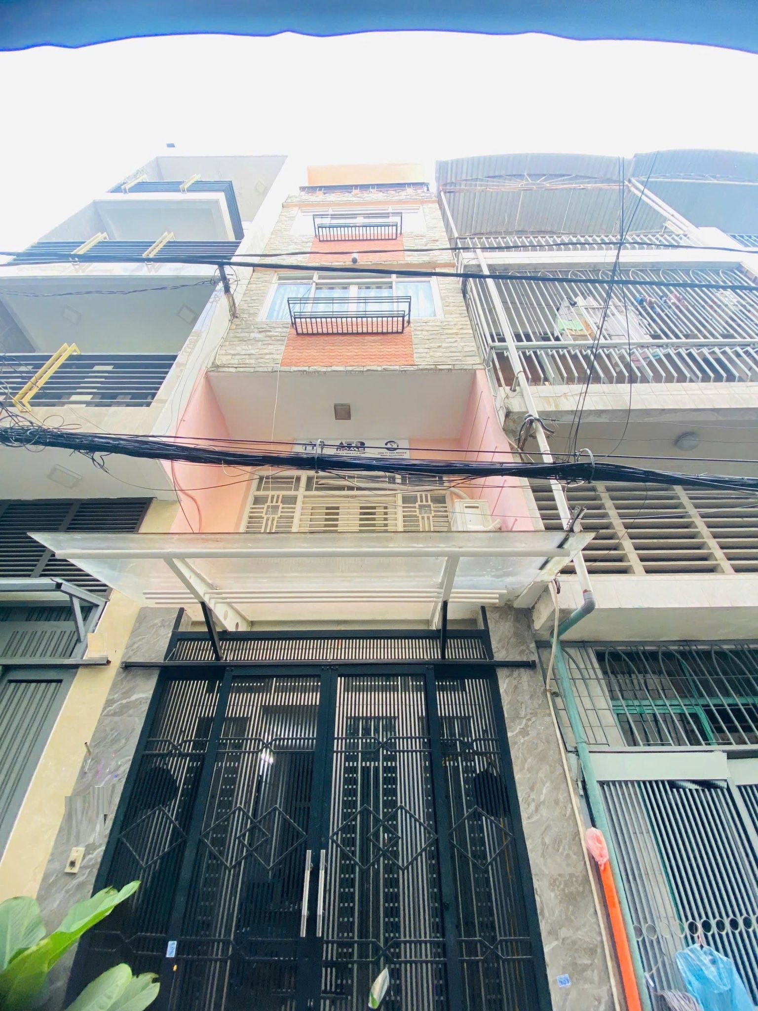 Nhà xinh lung linh hẻm 5m Nguyễn Đình Chiểu, Phường 2, Quận 3, Thành phố Hồ Chí Minh đây ạ