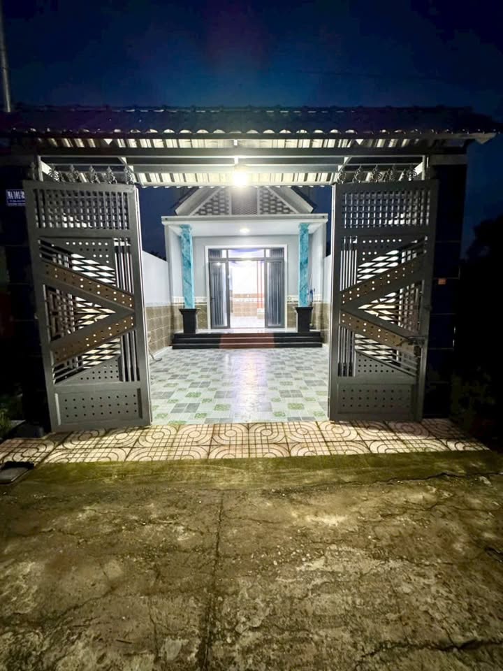 Cơ hội sở hữu ngay căn nhà mái thái mới xây 100% tại Khu Phố 6, Phường Tân Phong cũ