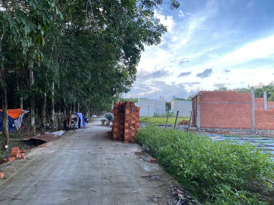 Đất xịn Bình Dương, 5m x 23m, sổ sẵn, giá iu thương