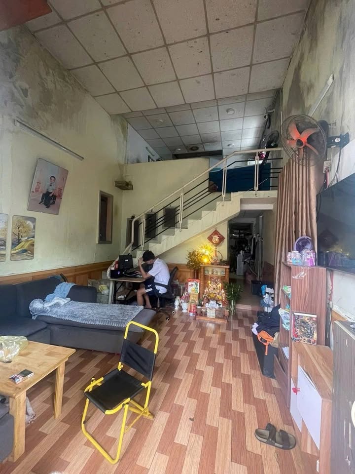 Nhà gác lửng 110m2 ngay bến xe Đà Nẵng, tiềm năng vàng cho thuê