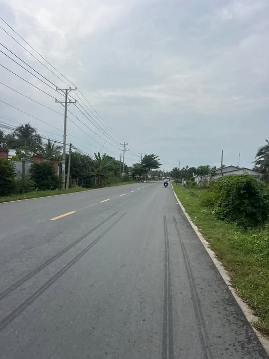 Mặt tiền Quốc lộ 57B Bến Tre nhà cấp 4 kiên cố, đất lúa 8,5m x 70m, sẵn sàng kinh doanh và đầu tư