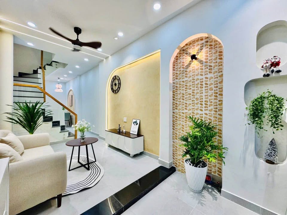 Chủ nhà "thả thính" căn nhà siêu xinh ngay trung tâm Phú Nhuận, địa chỉ Huỳnh Văn Bánh