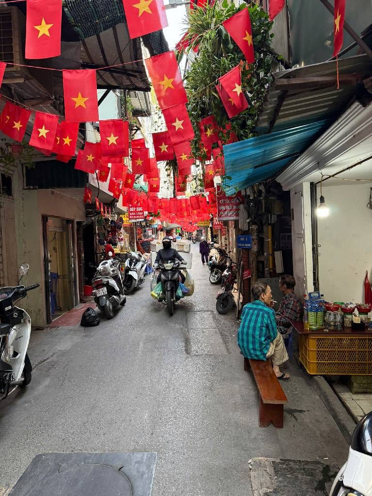 Nhà 5 tầng, mặt ngõ ô tô, kinh doanh đỉnh cao