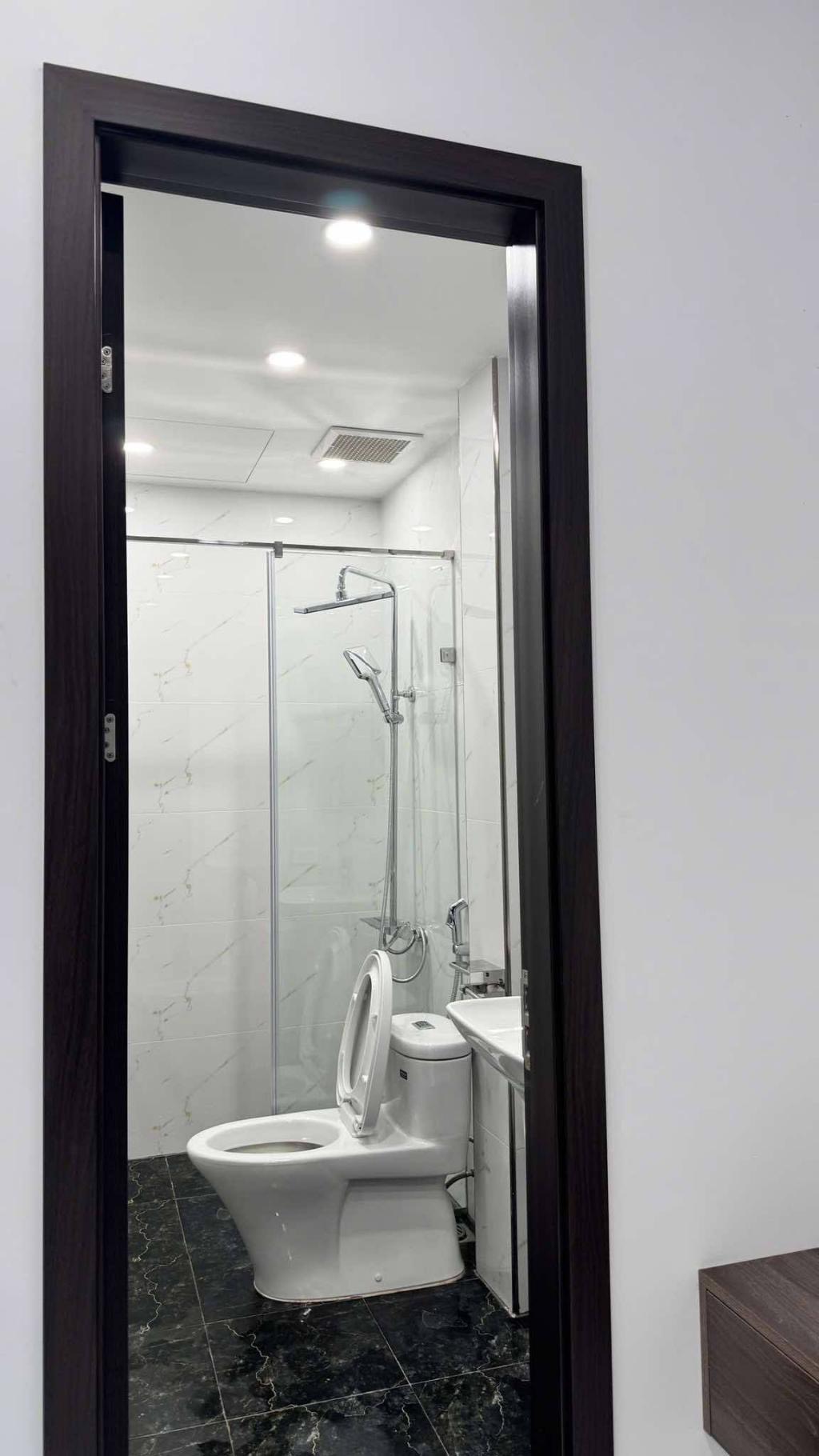 Nhà 70m² Xuân Đỉnh, 4 tầng thang máy, ngõ ô tô tránh, hạ giá sập sàn