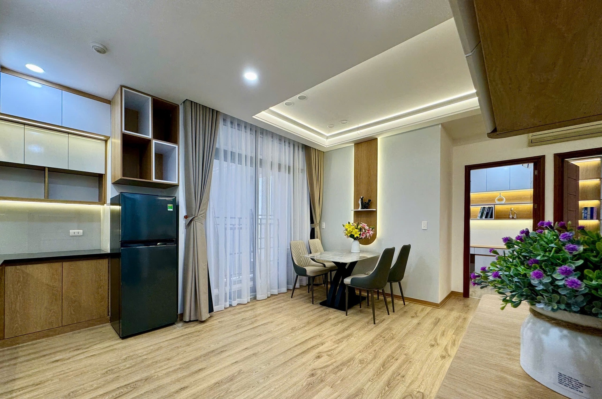 Bán căn hộ 2 phòng ngủ Mỹ Đình Plaza 1, full nội thất, sổ đỏ sẵn, tầng trung thoáng đãng