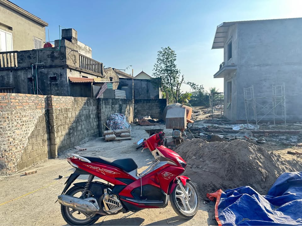 Lô đất Bắc Sơn, ngõ rộng 4.5m, ô tô quay đầu dễ dàng, sổ đỏ sẵn sàng