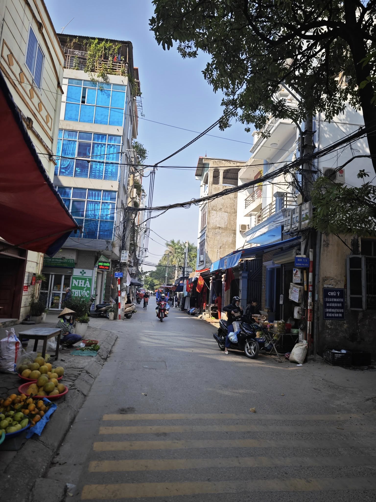 Chung cư mini 7 tầng thang máy, 70m2, 22 phòng, 10m ra ô tô tránh, 3m ô tô vào nhà, 23.5 tỷ