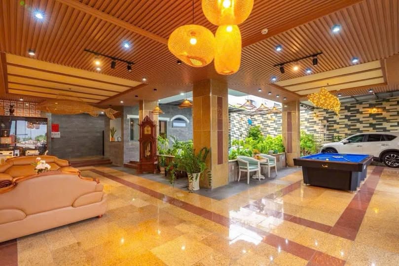 Biệt thự 2 tầng 405m2, ngang 12m, sát Đại học Sư Phạm, 17,1 tỷ