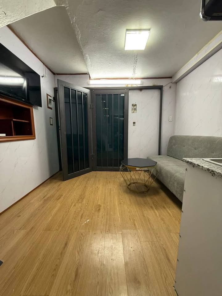 Nhà xinh xắn, tặng full nội thất, giá hời đây