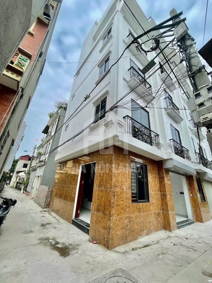 Lô góc 6 tầng thang máy 50m² ô tô thông, vị trí vàng Bắc Từ Liêm