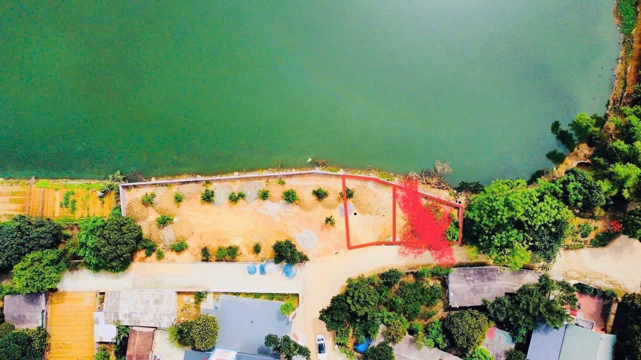 Bán đất Yên Thái, Phú Cát, Hòa Bình 92.7m2, bám hồ, nở hậu, đường ô tô tránh